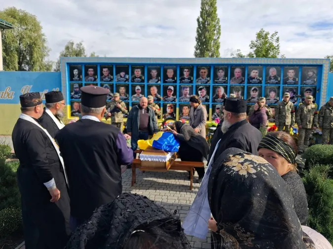 На Волині попрощалися із 33-річним Героєм Володимиром Теслюком (фото)