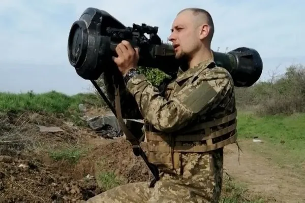 Мріяв стати на ноги до народження сина: волинянин Сергій Копищик вчиться ходити на протезах (фото, відео)