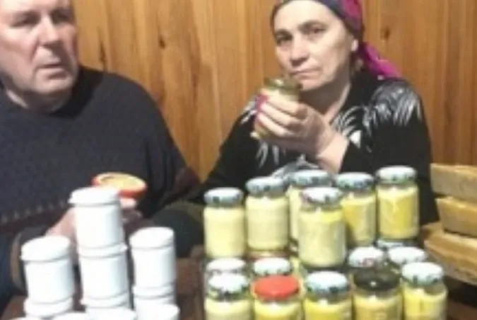 На Волині виготовляють лікувальну мазь для захисників за бабусиним рецептом