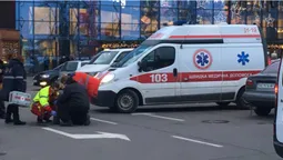 Охоронець "ПортCity" врятував чоловіка, якому стало зле