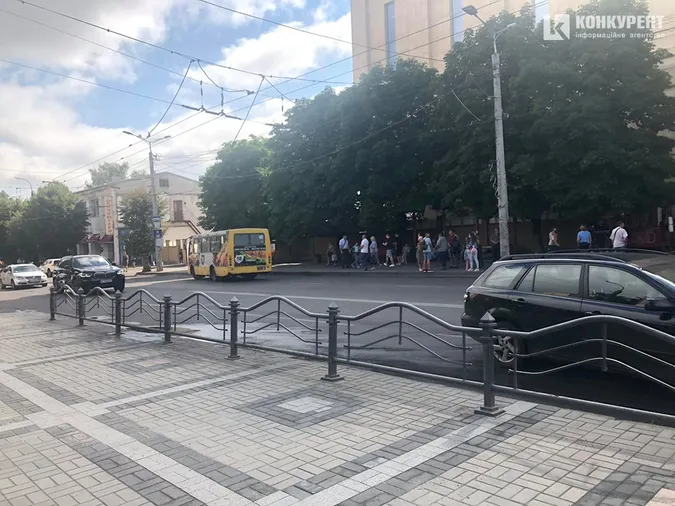 Центр Луцька перекритий і для людей, і для машин (фото)