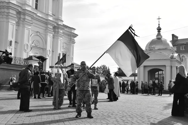 У Луцьку провели в останню дорогу загиблого Героя Олега Струбіцького (фото)