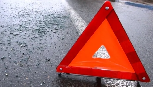 Аварія у Луцьку: збиту жінку забрала швидка (відео)