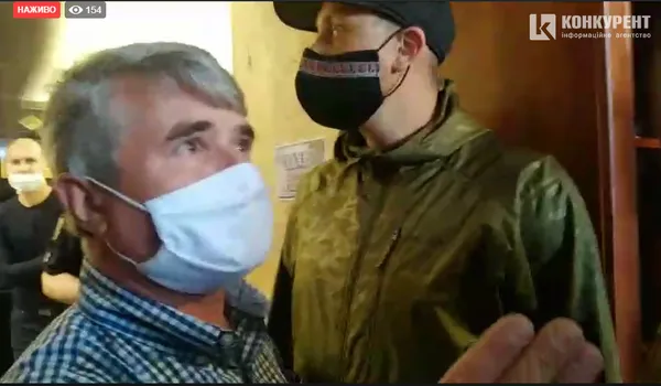Біля Луцькради вкотре зібралися підприємці Центрального ринку (фото, пряма трансляція)