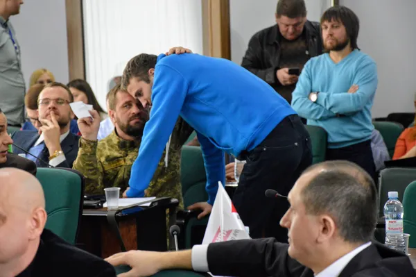 Ігри законом у Луцькій міській раді (фоторепортаж)