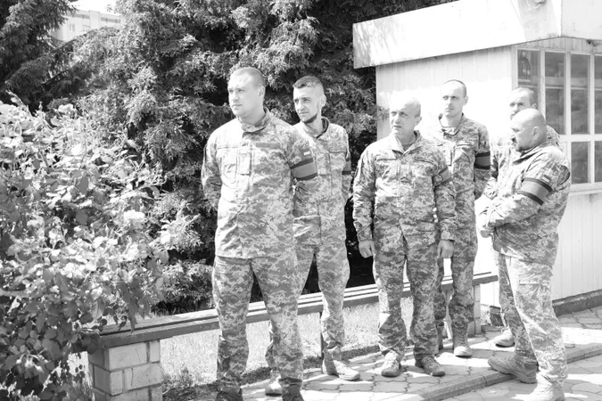 Загинув на Сумщині: у Луцьку попрощалися з Романом Любихом (фото)