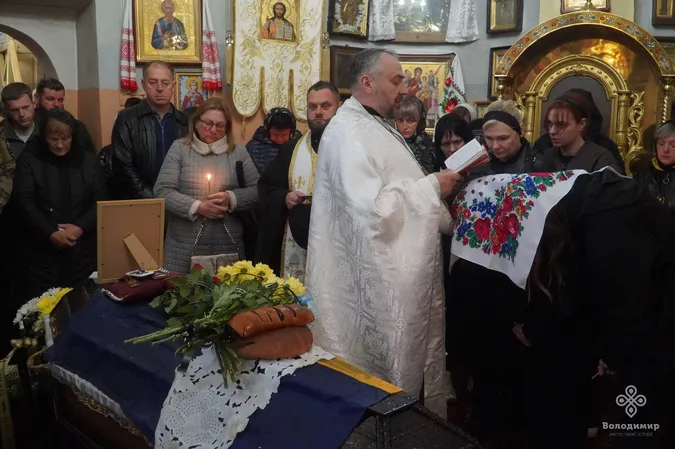 На Волині попрощалися із загиблим захисником Павлом Ковальчуком (фото)