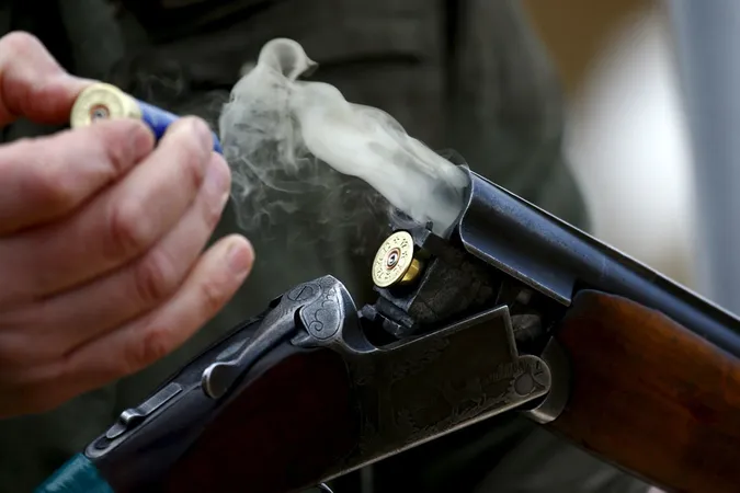На Волині батько вистрелив у сина з рушниці (подробиці, відео)