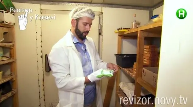 «Ревізор» у ковельському супермаркеті: «прострочка» та «пекло» у морозилці (фото, відео)