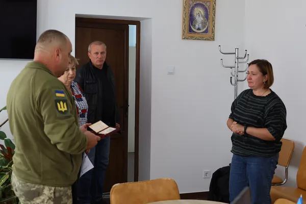 На Волині посмертно нагородили 24-річного воїна Владислава Богомаза (фото)
