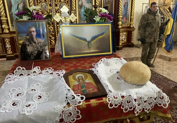 «Був добрим та щирим»: на Волині попрощалися з військовим Вадимом Гускою (фото)