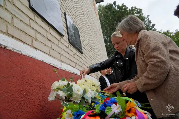 У селі на Волині відкрили меморіальні дошки трьом полеглим Захисникам (фото)