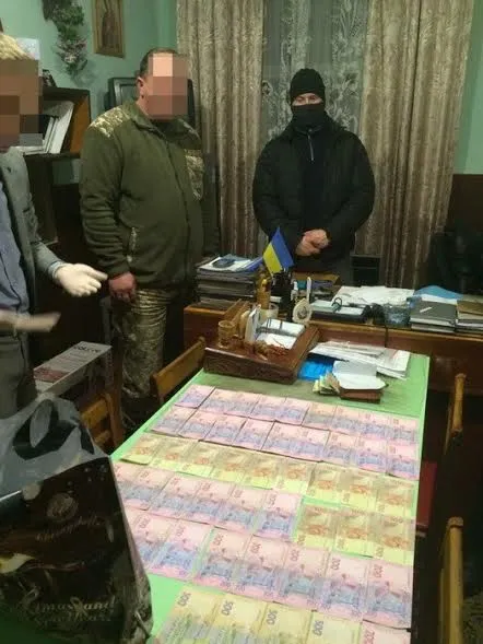 На хабарі спіймали начальника полігону військової частини на Волині (фото, відео)