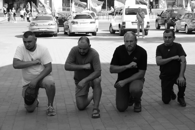 У Луцьку попрощалися із загиблим на Донеччині снайпером Віталієм Ващуком (фото)