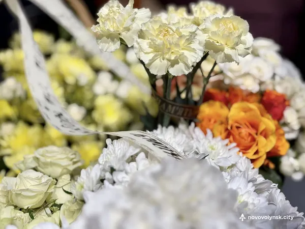 Назавжди 28: у Нововолинську попрощалися з воїном Андрієм Гоциком (фото)