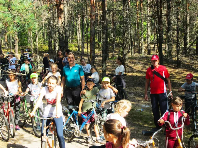 На Волині школярі влаштували велопробіг (фото)