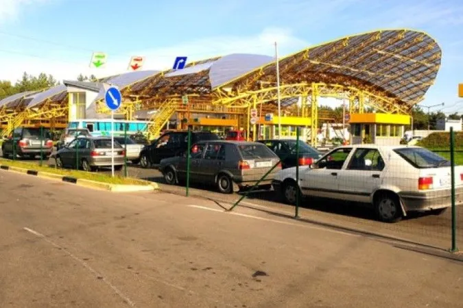 Через Волинську митницю цьогоріч ввезли більше 21 тисячі вживаних авто