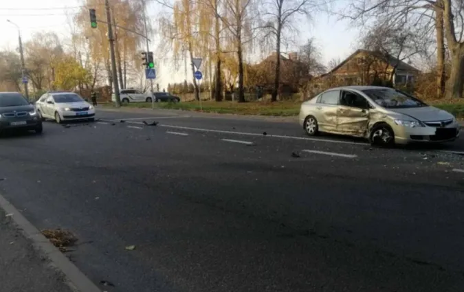 Заснув за кермом: волинянин спричинив масштабну ДТП у Рівному (фото, відео)