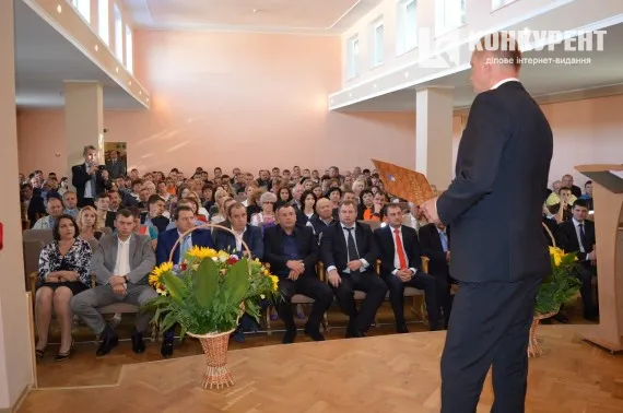 11 вересня 2015 року в актовому залі ПАТ «Волиньгаз» відбулися урочисті збори з нагоди дня працівників нафтової, газової та нафтопереробної промисловості. На заході були присутні місцеві політики: Валентин Вітер, Тарас Яковлев