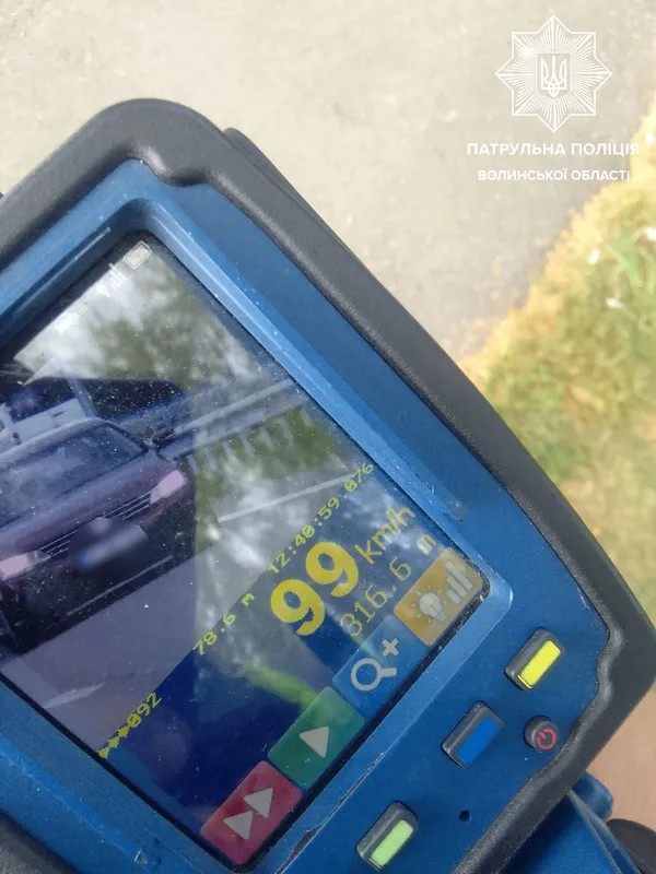 «Летів» по селу під сотку: на Волині зловили «шумахера» без прав (фото)