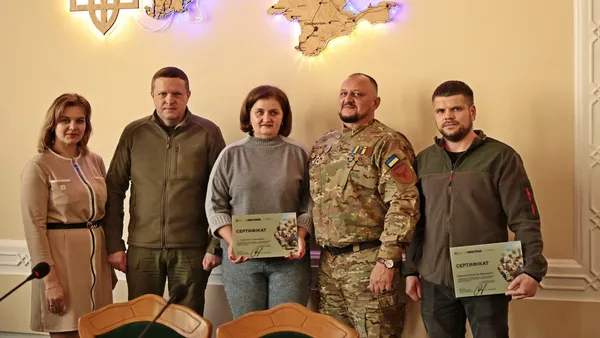 На Волині ветеранам і родинам полеглих захисників вручили сертифікати на житло (фото)