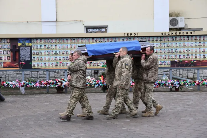 У Луцьку попрощалися зі старшим солдатом Ігорем Личаком (фото)