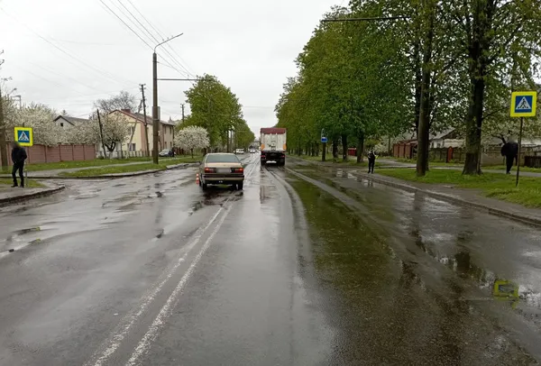 Хлопчик – в лікарні: у Луцьку на переході збили дитину (фото)