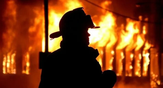 У Луцькому районі вночі горів дерев'яний будинок