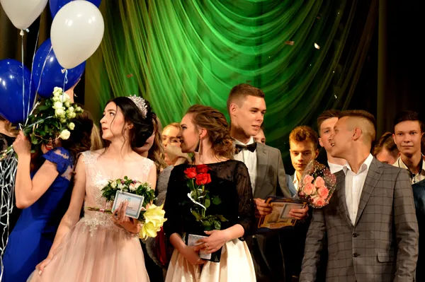 Закулісся випускного школи №1 міста Луцька (репортаж)