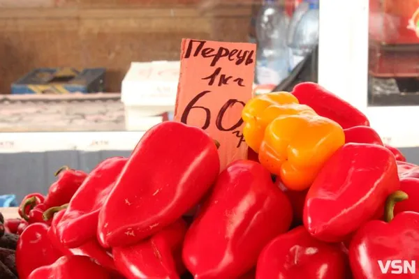 Ціни на овочі в Луцьку: скільки на ринку коштують перець, кабачки та помідори (фото)