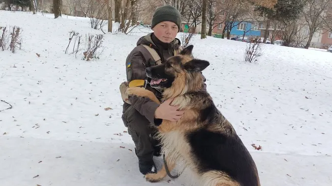 Вівчарка луцьких гвардійців отримала медаль «За віддану службу»