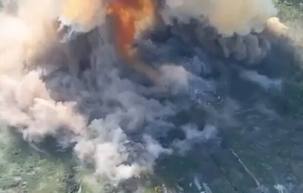 ЗСУ знищили два ворожі склади в Музиківці та Новій Каховці (відео)