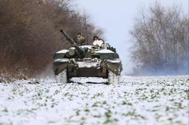 Близько 375 270 окупантів, 6171 танк, 8868 артсистем: втрати ворога на 20 січня