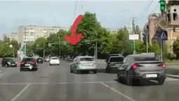 У Луцьку водійка «під кайфом» втікала від патрульних після ДТП (відео)