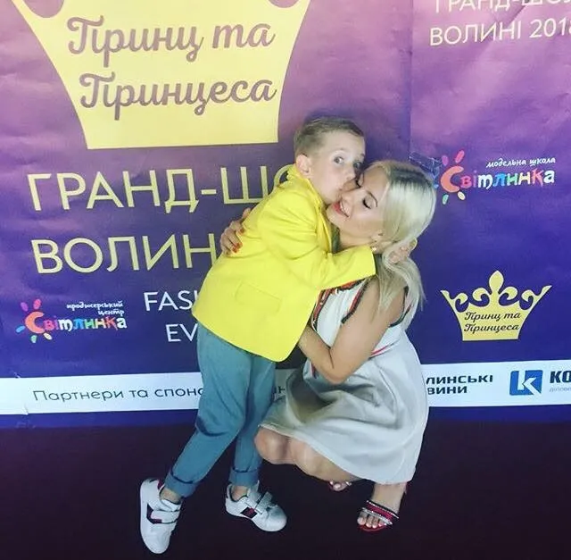 Vox Dei: як відомі волиняни збирають дітей до школи