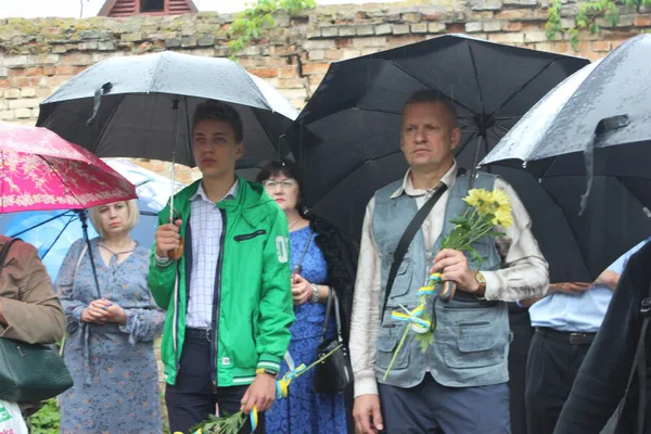 У Луцьку вшанували пам'ять розстріляних в 1941 році в'язнів тюрми (фото)
