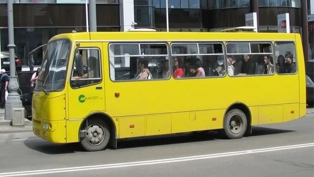 У маршрутках Луцька завівся злодій, який цупить гроші за проїзд (фото)