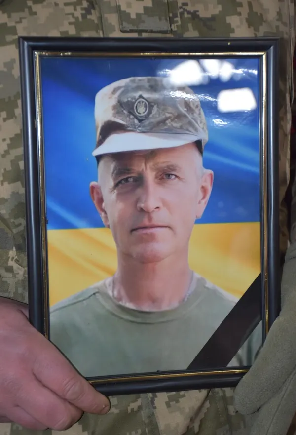У Луцькій громаді попрощалися із захисником Юрієм Кошулинським (фото)