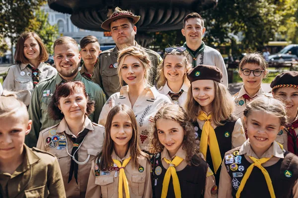 Голівудська акторка Катерина Винницька відвідала Україну (фото)