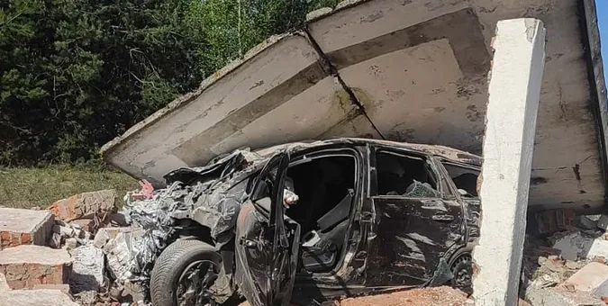 Авто «знесло» зупинку: подробиці смертельної ДТП на Волині (фото)