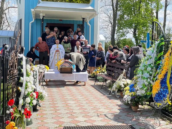 У Нововолинській громаді попрощалися з двома полеглими Героями (фото, відео)