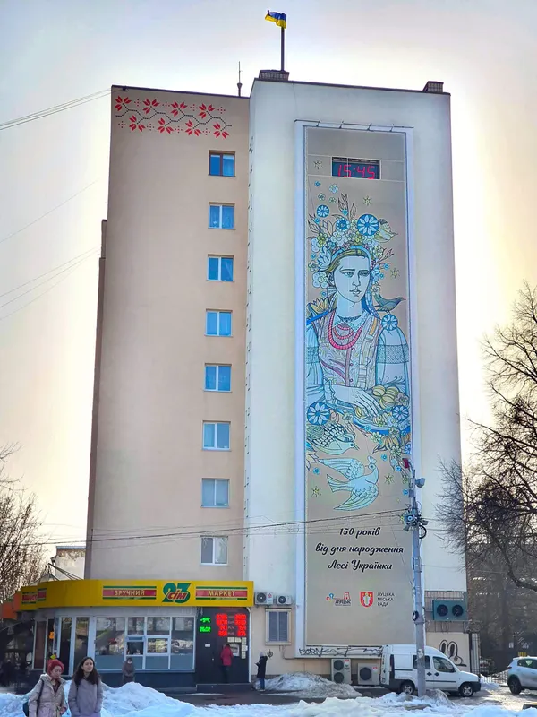 У центрі Луцька вже немає «ПриватБанку» (фото)