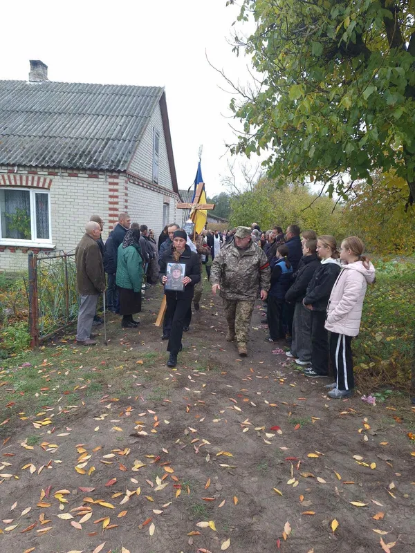 На Волині попрощалися із полеглим захисником Андрієм Смолярем (фото)