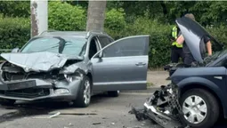 У Луцьку водій, втікаючи від поліції, розчовп два авто (відео)