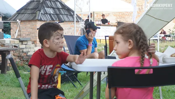 Перший день Lutsk Food Fest 4.5.0: що відбувається у Луцькому замку (фото)