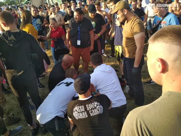 На «Бандерштаті» чоловіку стало зле (фото)