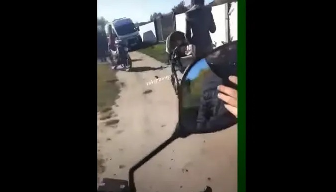«Не вписався у поворот»: у Цумані – ДТП за участю мотоцикліста (відео)
