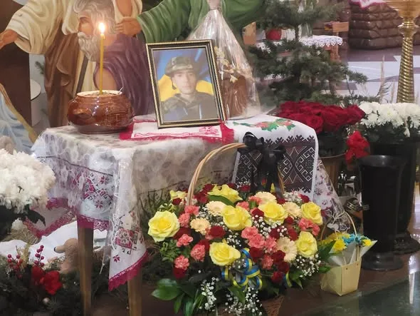 15 місяців вважався зниклим безвісти: на Волині провели в останню дорогу воїна Георгія Смаля