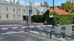 У центрі Луцька запрацювала платна парковка: який тариф (фото)