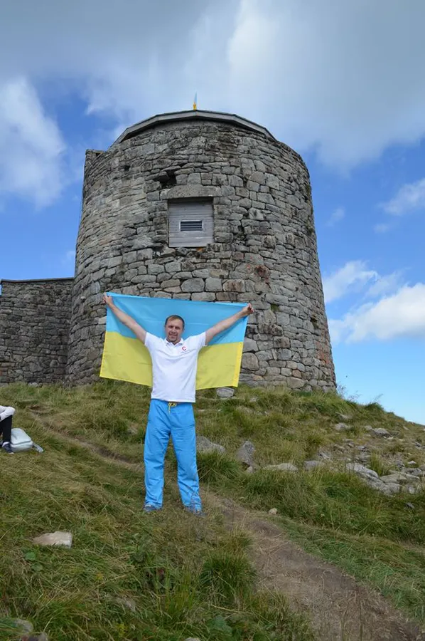 Фейсбук у синьо-жовтих прапорах: волиняни вітають зі святом (фото)
